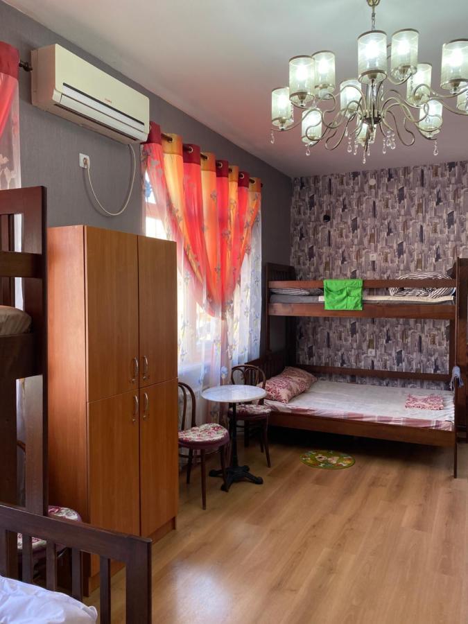 Centre Hostel Mukacheve Exterior photo