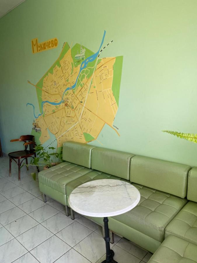 Centre Hostel Mukacheve Exterior photo